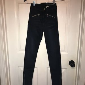H&M High-Waisted Skinny Jeans